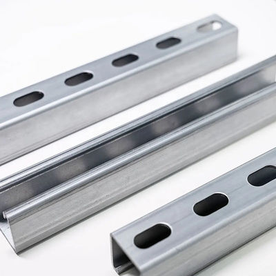 OEM Ατσάλι άνθρακα Ζυγισμένο Galv Unistrut Strut C Channel 2 Inch